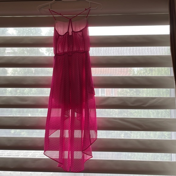 Lovely Flowed Dress - Picture 2 of 3